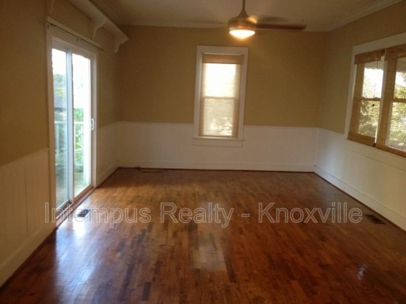 501 Chickamauga Ave - Photo 2 of 11