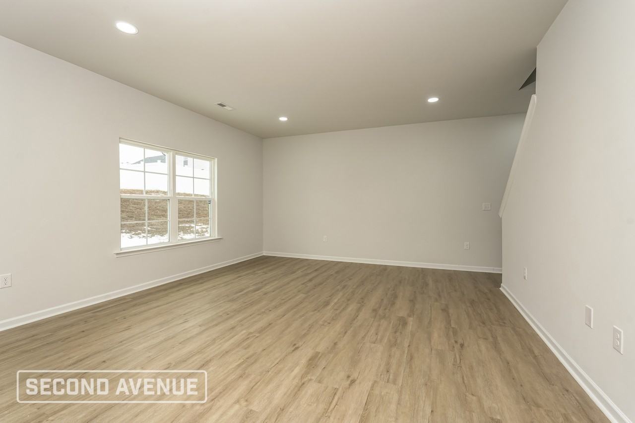 486 Everidge Rd - Photo 4 of 28