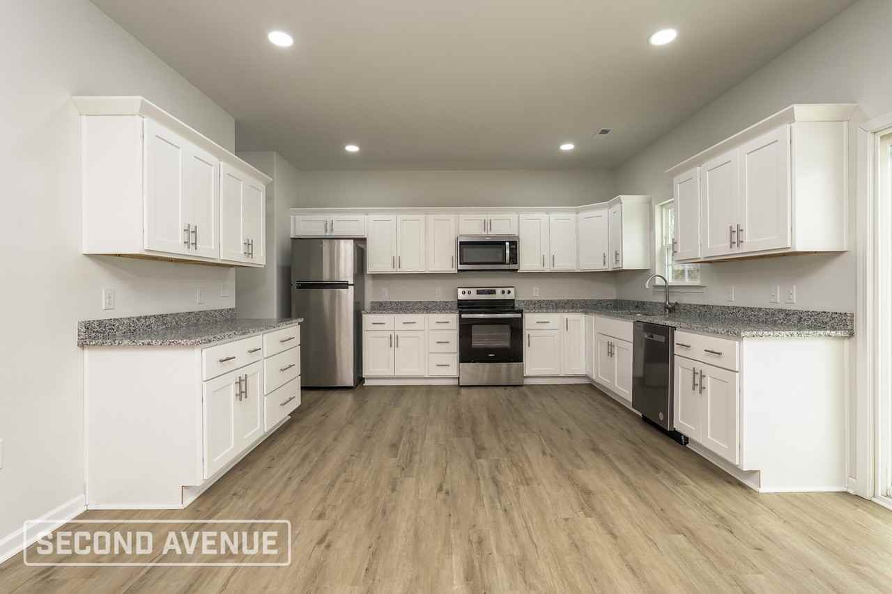 486 Everidge Rd - Photo 5 of 28