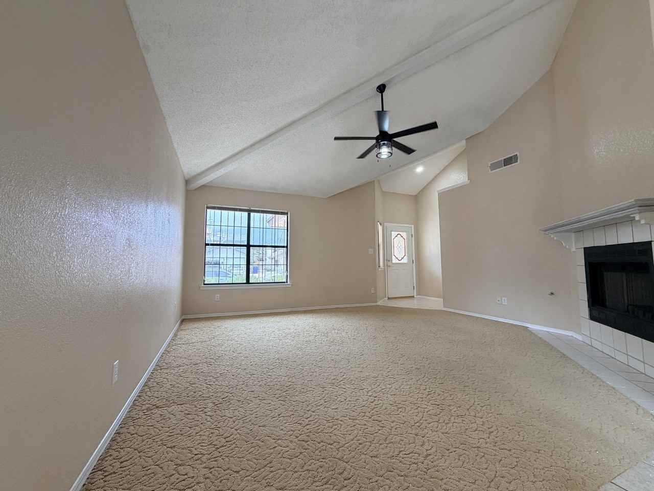 1892 Lyman Dutton Cir #1 - Photo 3 of 29
