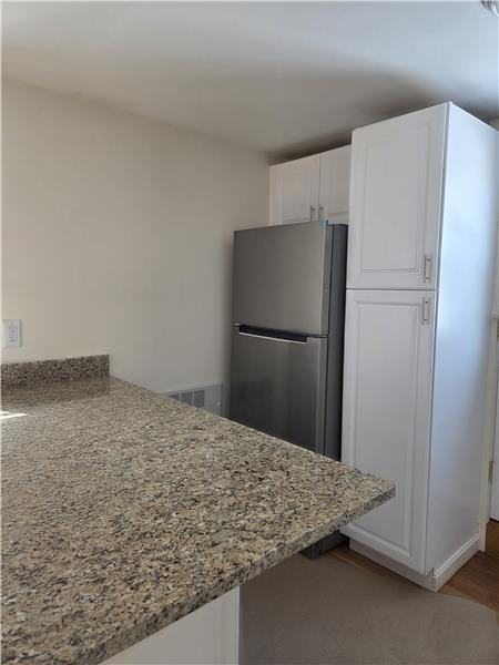 246 Waverley Ave - Photo 2 of 15