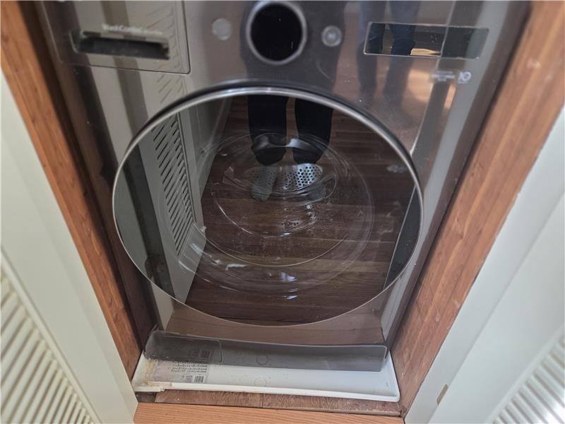 246 Waverley Ave - Photo 5 of 15