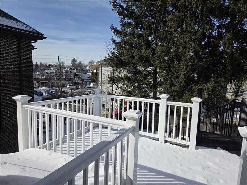 246 Waverley Ave - Photo 7 of 15