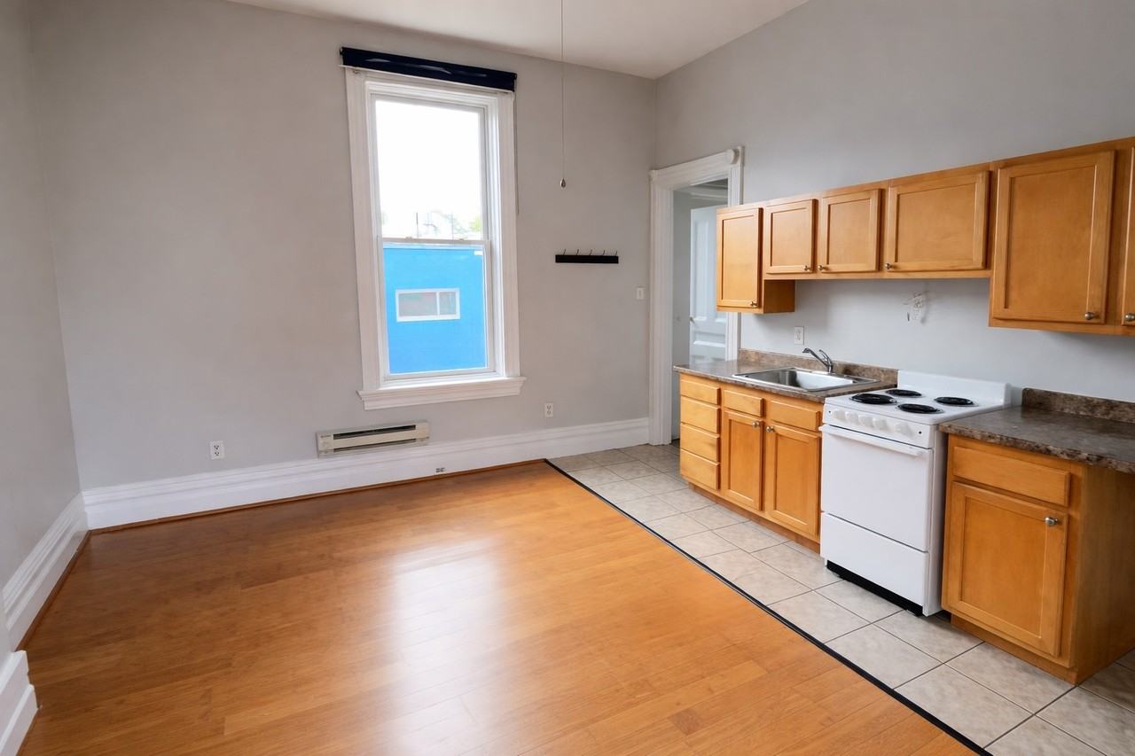 NEVILLE COMMONS -- 159 - Photo 2 of 27