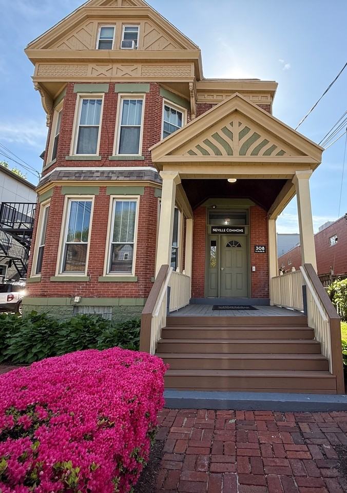 NEVILLE COMMONS -- 159 - Photo 6 of 27