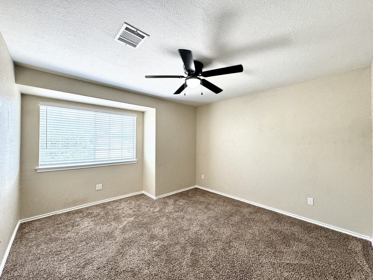 831 Sagewood Trail - Photo 3 of 11