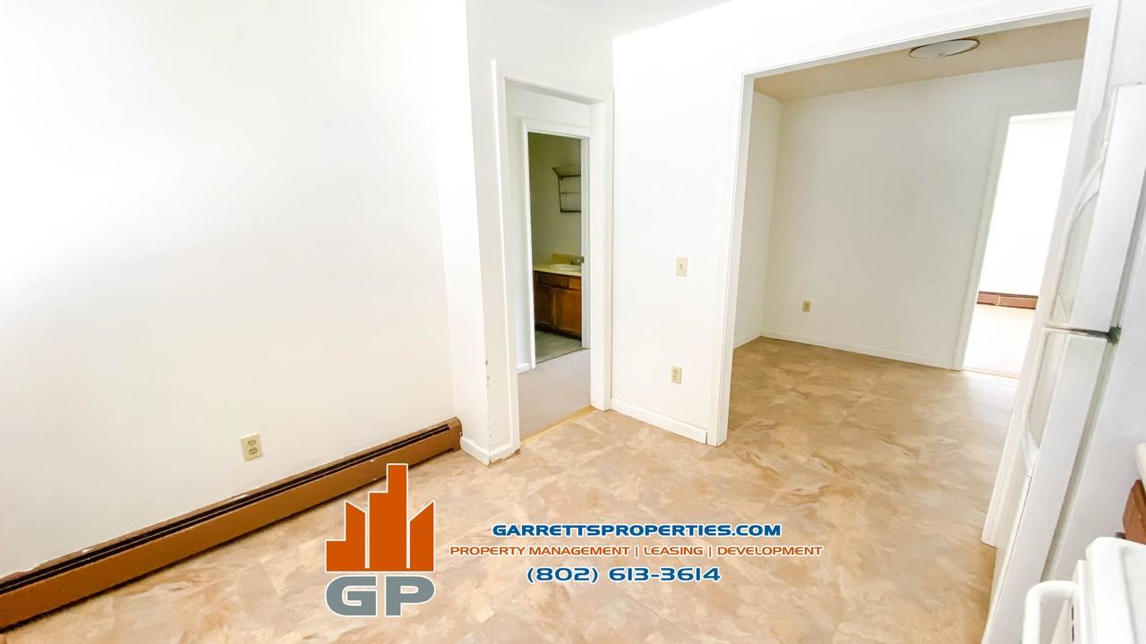 576 Beanville Road - Photo 6 of 11