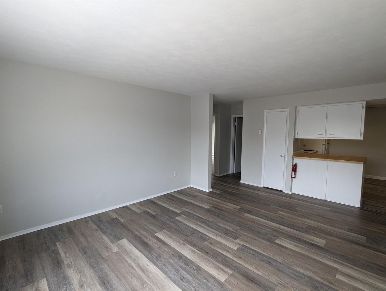 1615 Nottingham Avenue - Photo 2 of 6