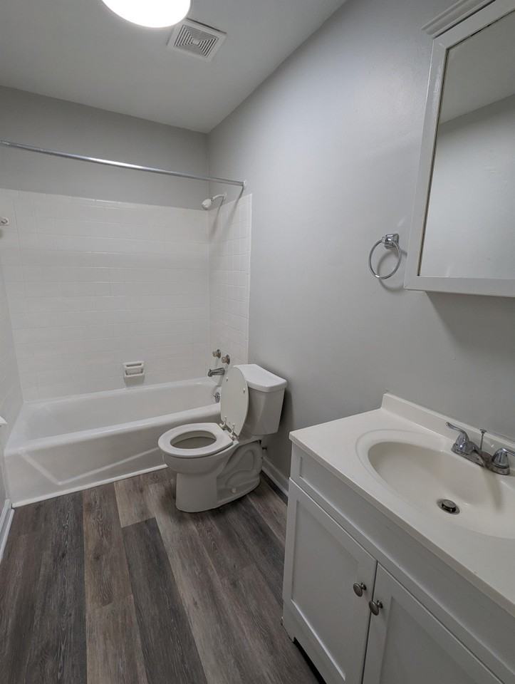 1615 Nottingham Avenue - Photo 5 of 6