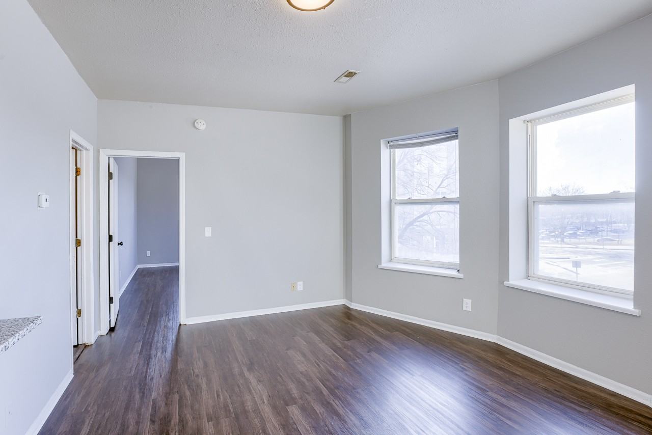 210 South 24th Street - Photo 6 of 50