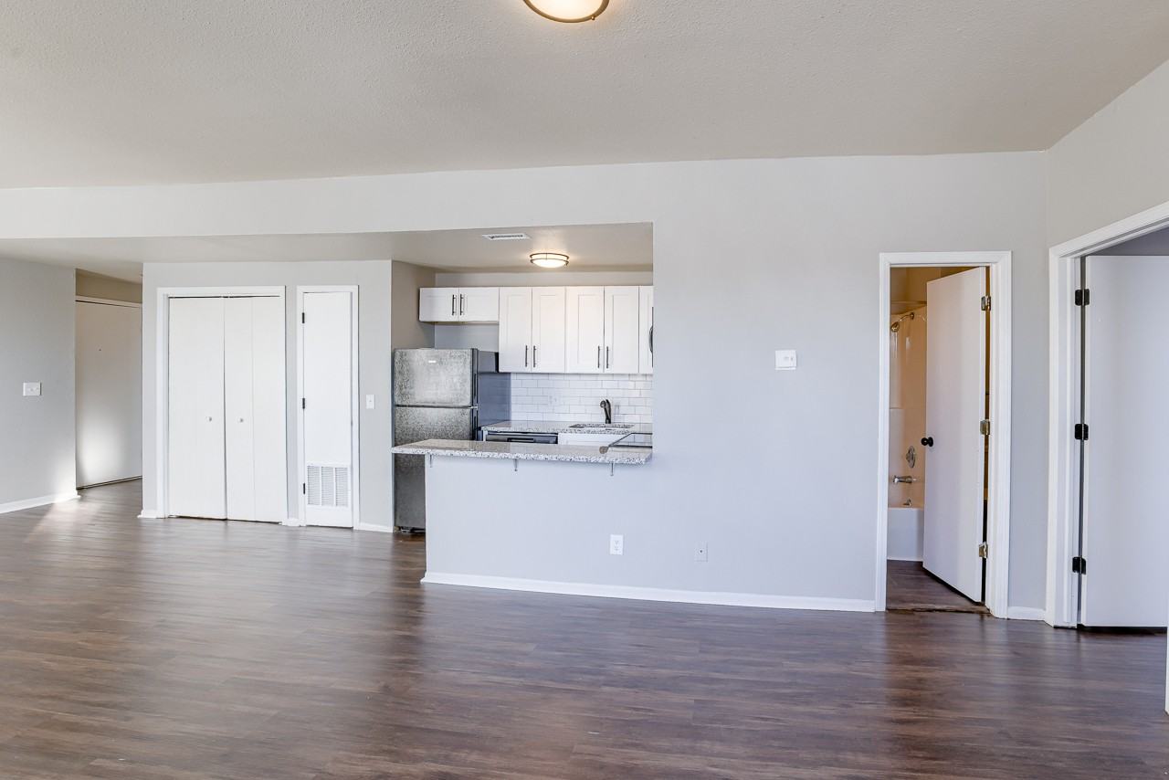 210 South 24th Street - Photo 7 of 50