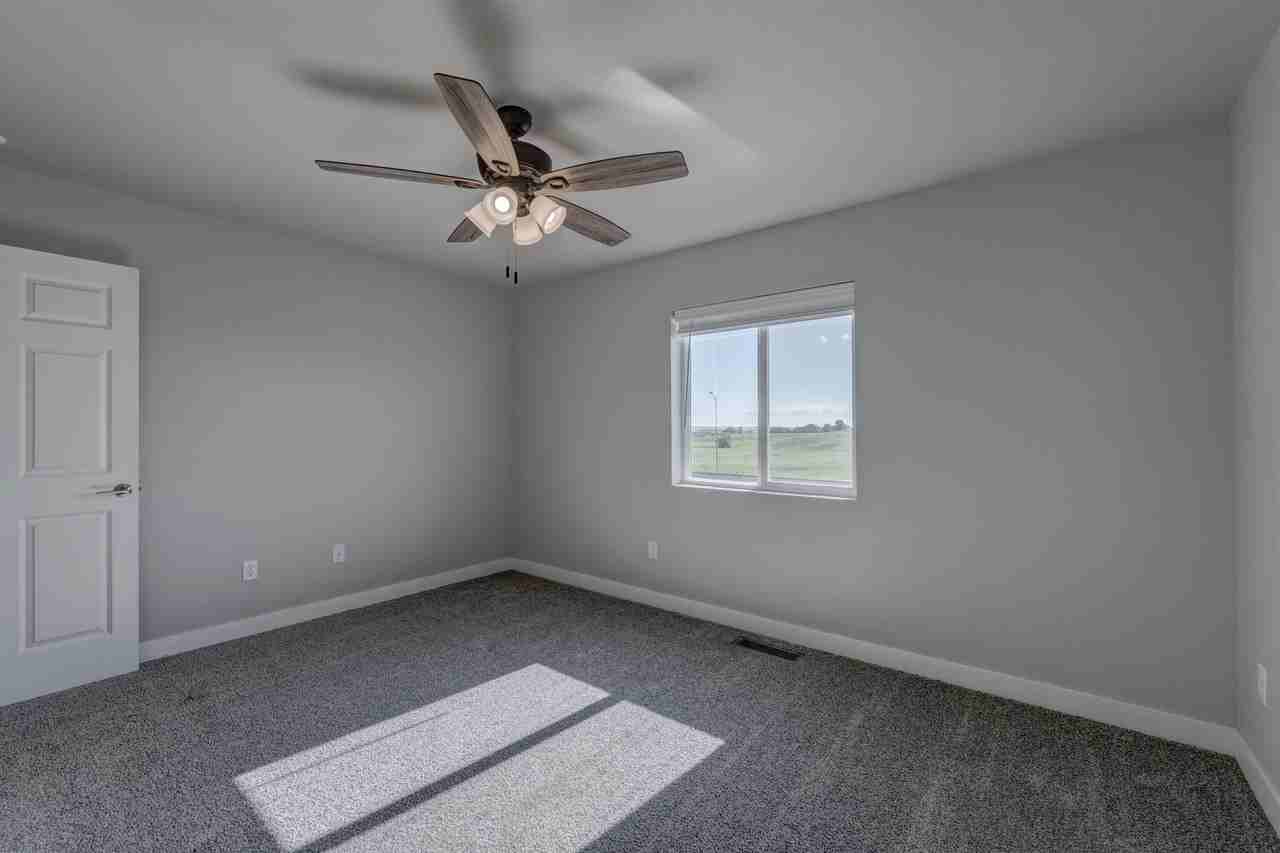 4817 5th Street - Photo 7 of 44