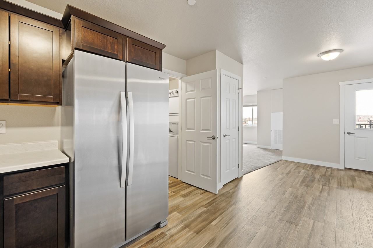 4829 5th Street - Photo 4 of 36