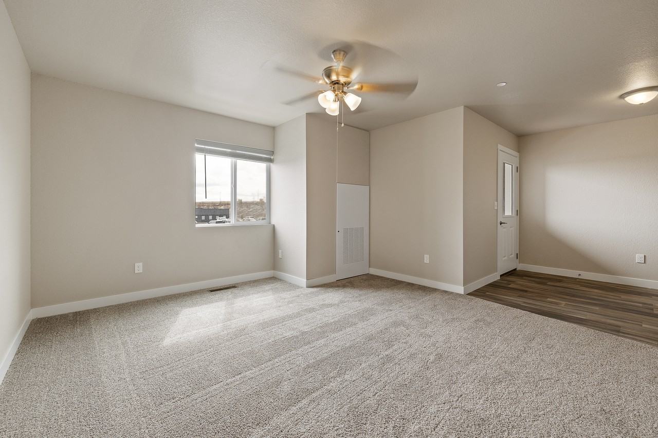 4829 5th Street - Photo 7 of 36