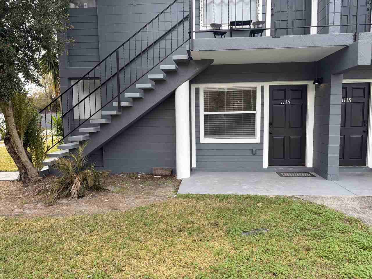 1100 Doss Ave - Photo 3 of 11