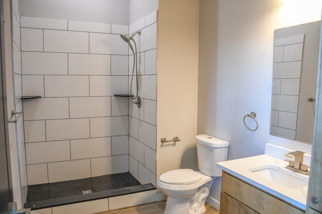 330 North Wyomissing Avenue - Photo 4 of 7