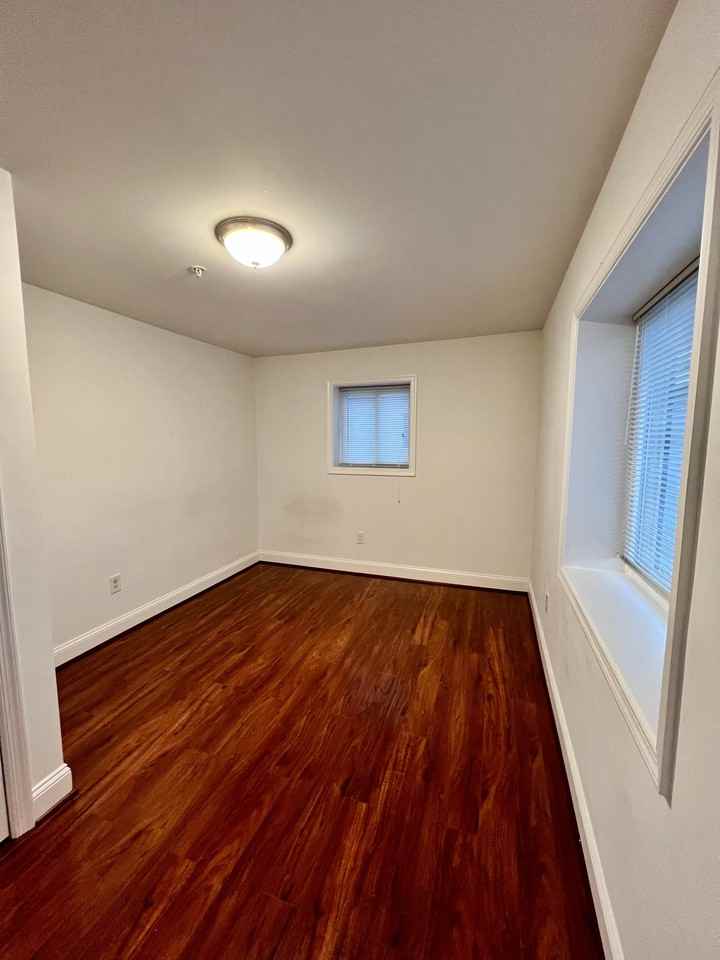 35 Carver St - Photo 5 of 8