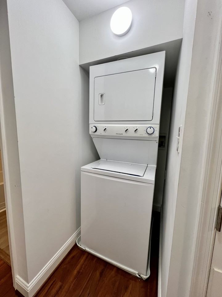 35 Carver St - Photo 7 of 8