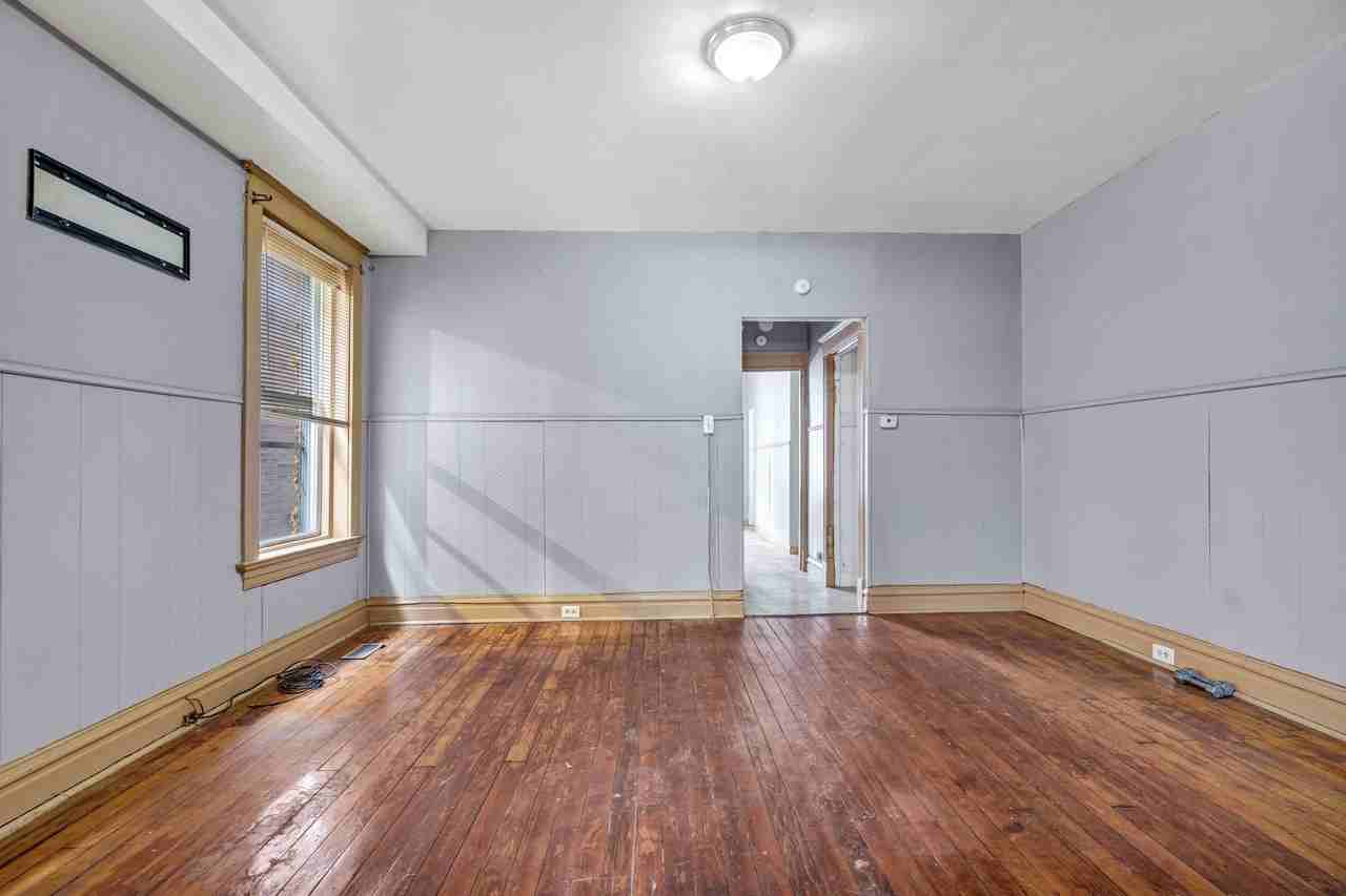 2207 Angelica Street - Photo 3 of 10