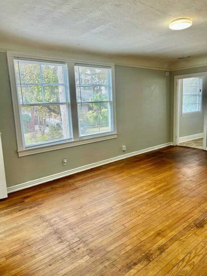 1215 Willow Branch Avenue - Photo 5 of 26