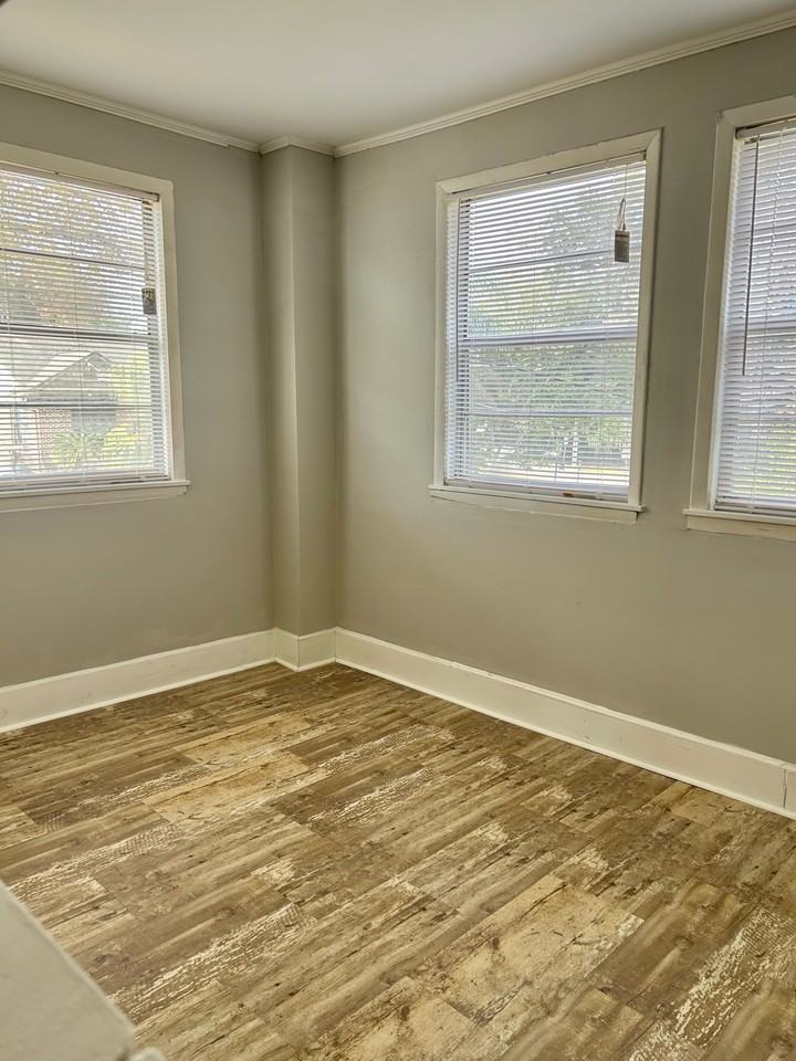 1215 Willow Branch Avenue - Photo 7 of 26