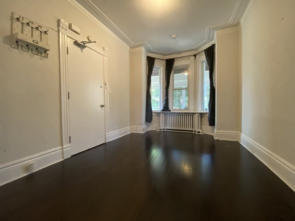 329 Concord Ave #1stFL - Photo 6 of 11