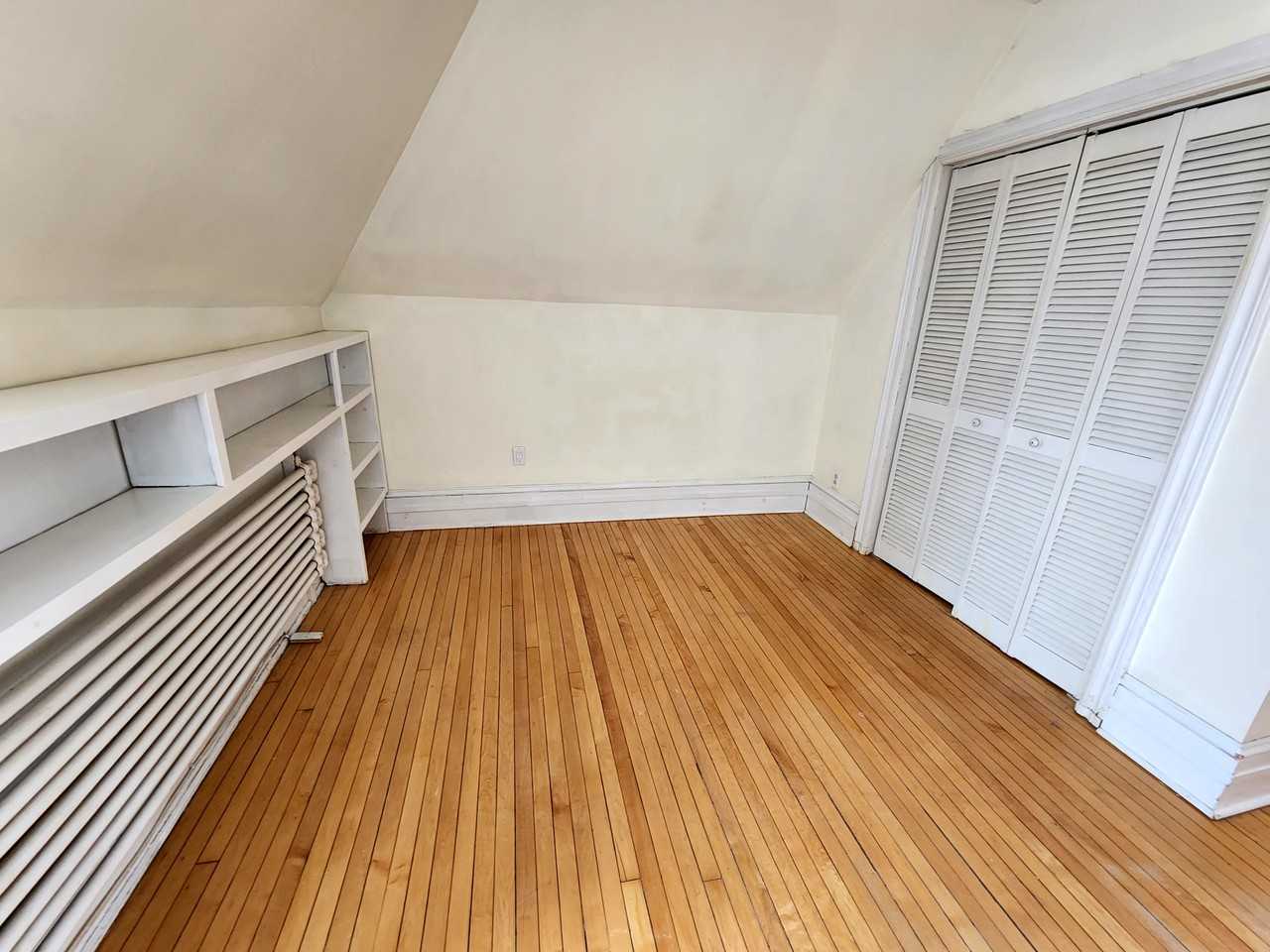 25 Delaware Avenue - Photo 4 of 15