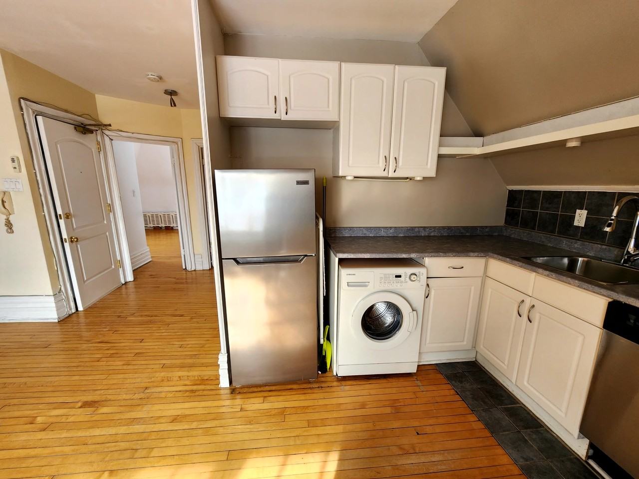 25 Delaware Avenue - Photo 5 of 15