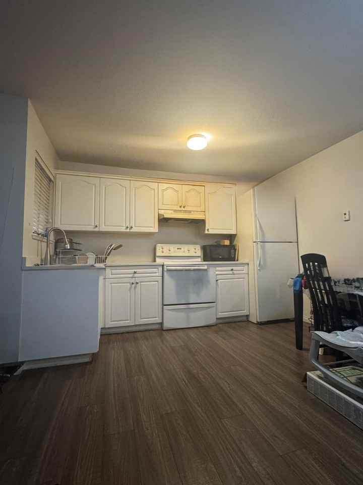 7890 115 Street - Photo 4 of 4