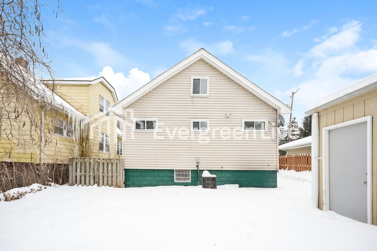 5168 E 128th St - Photo 2 of 15