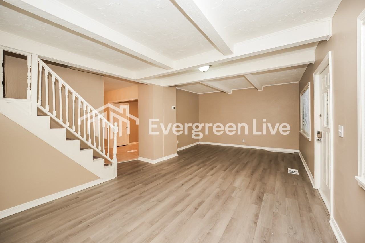 5168 E 128th St - Photo 3 of 15