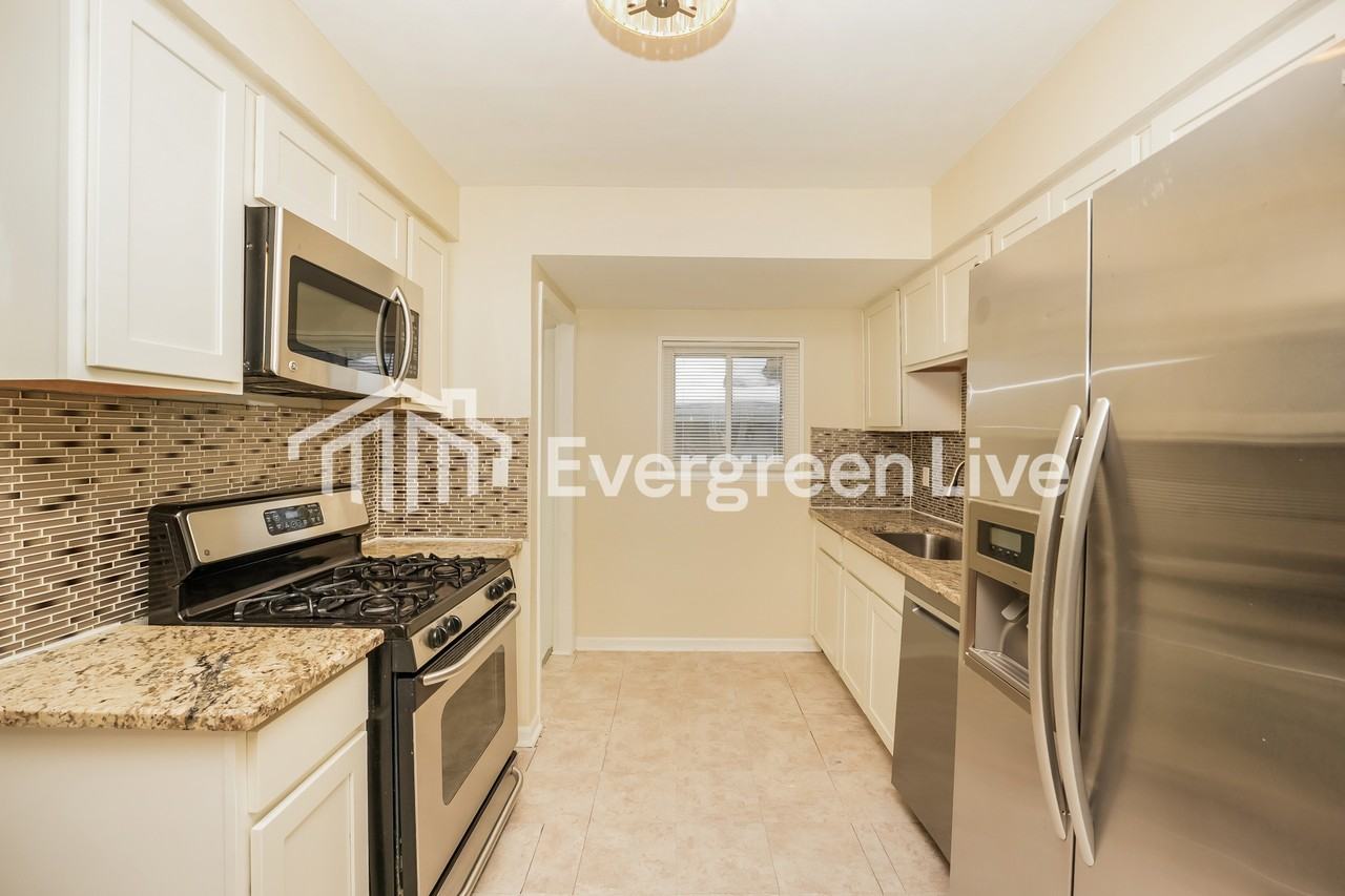 5168 E 128th St - Photo 5 of 15