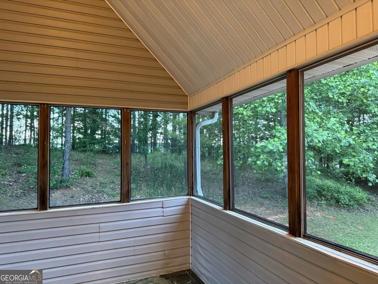 478 Haven Ridge Dr - Photo 2 of 17