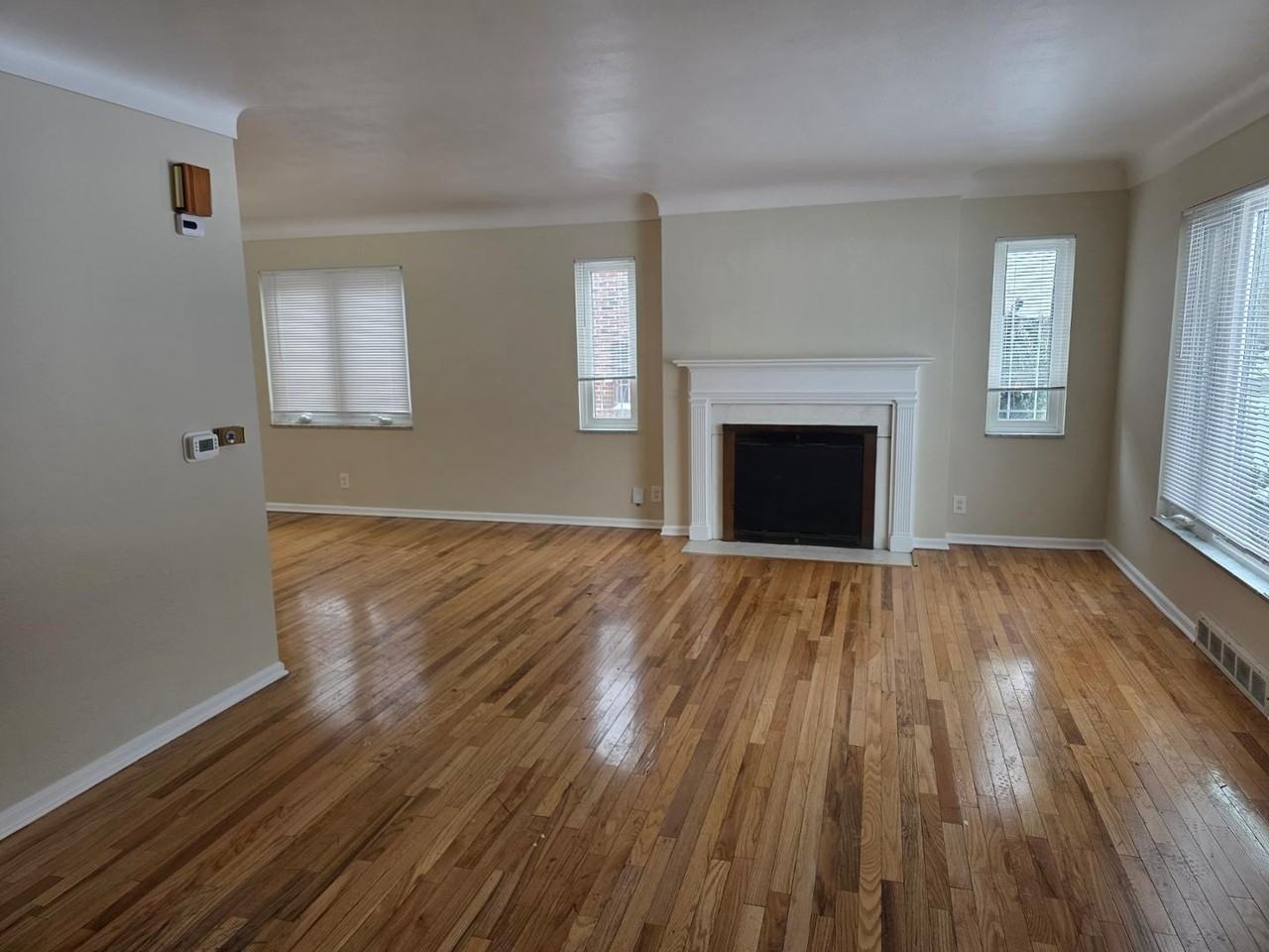 3209 Kylemore Rd - Photo 3 of 25