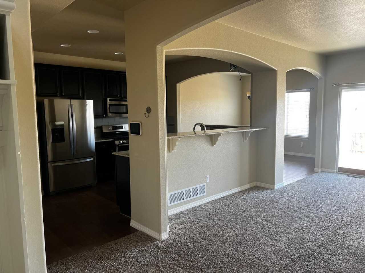 10550 Abrams Dr - Photo 4 of 11