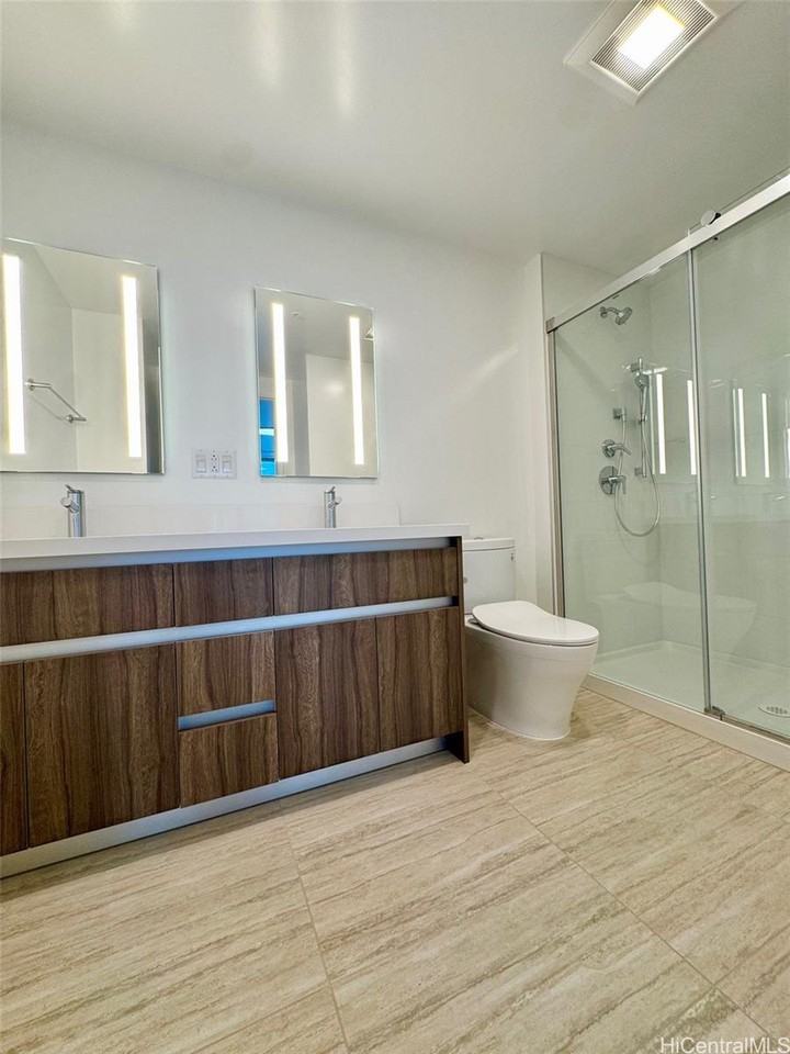 1500 Rycroft St #900R - Photo 6 of 11