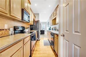 7039 Bayrose Cir ##39a - Photo 4 of 19