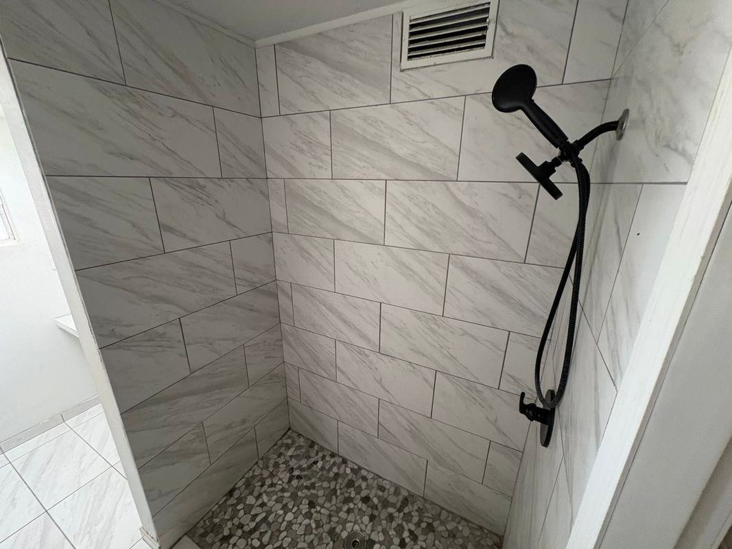 1402 S Country Club Rd - Photo 6 of 26