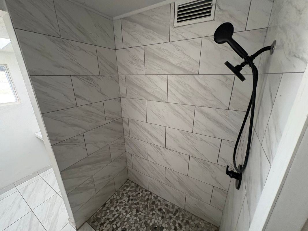 1402 S Country Club Rd - Photo 7 of 26