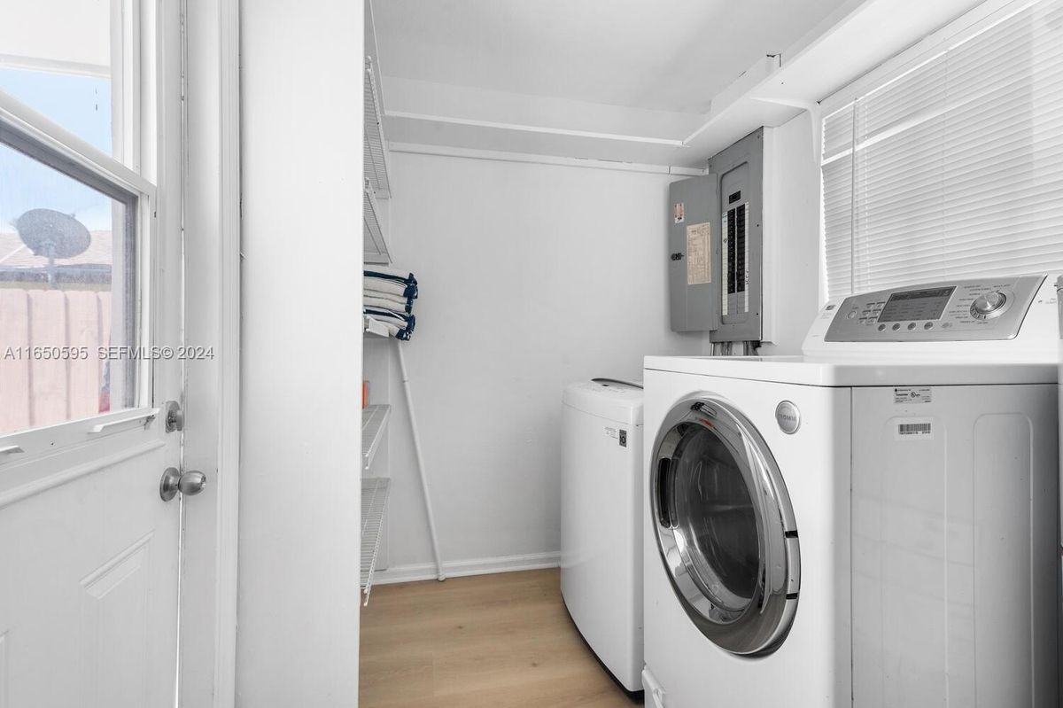 3255 Florida Blvd - Photo 7 of 26