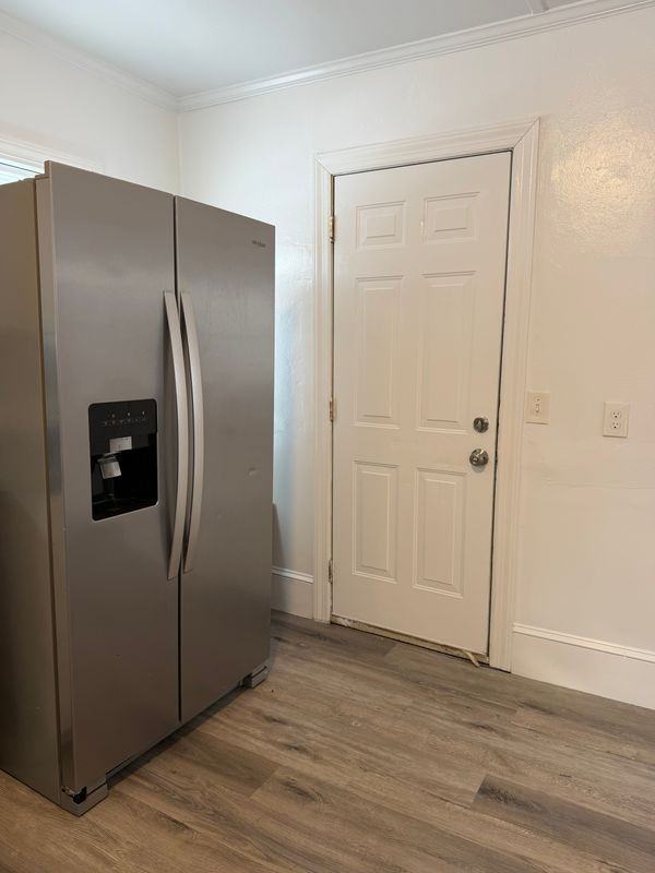 82 Carpenter St ##1 - Photo 7 of 13