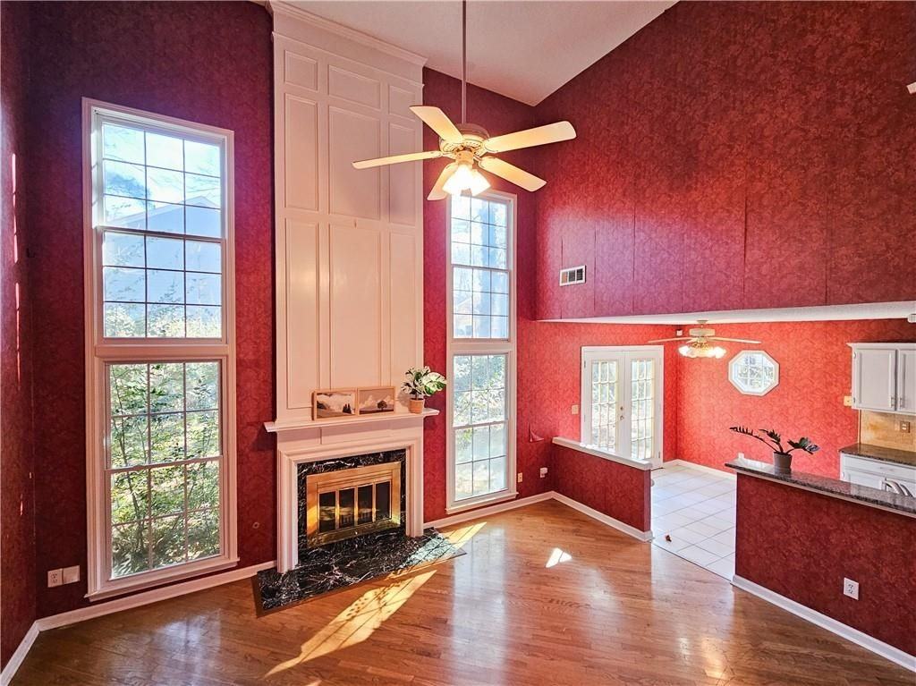 2825 Binghampton Ln - Photo 2 of 25