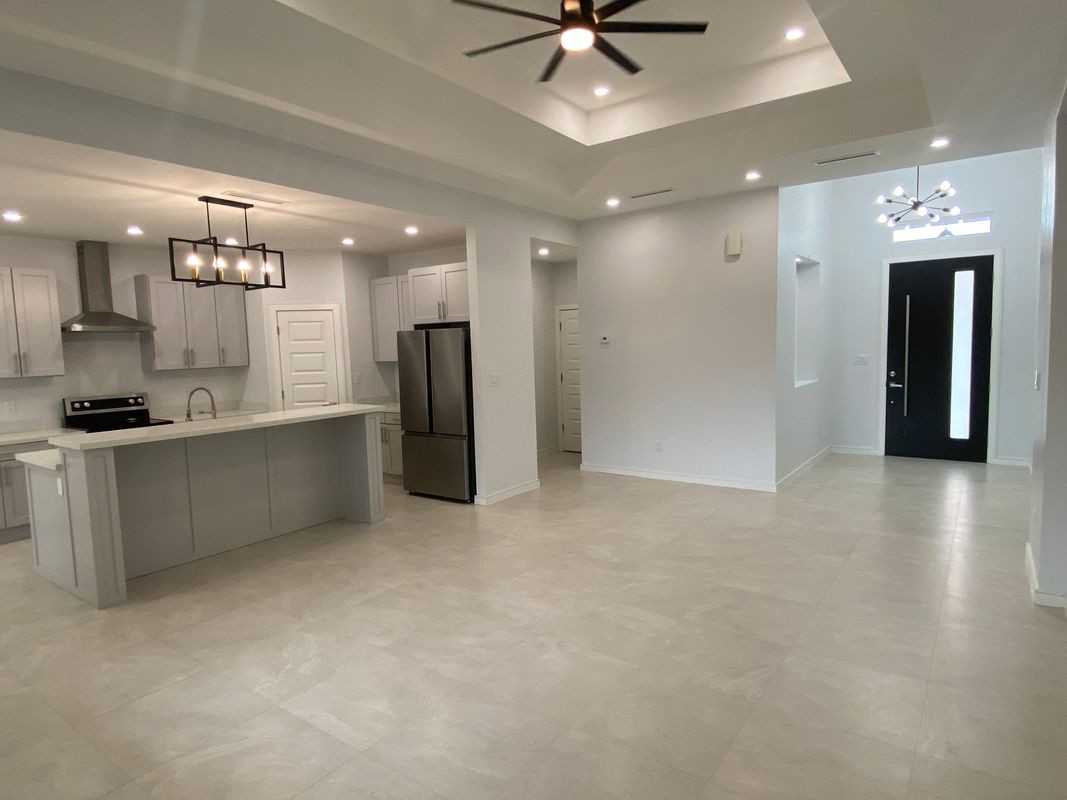 1761 Castillo St - Photo 3 of 31
