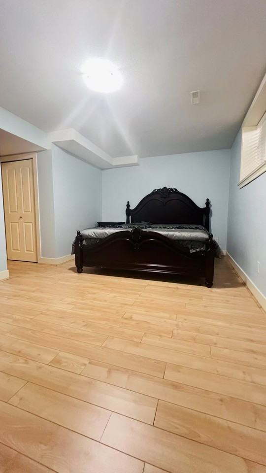 14941 35 Avenue - Photo 2 of 10