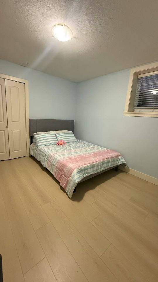 14941 35 Avenue - Photo 3 of 10