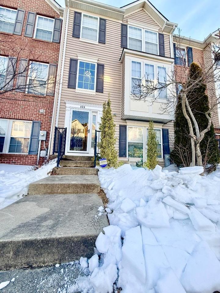 838 Lowe Rd - Photo 2 of 11