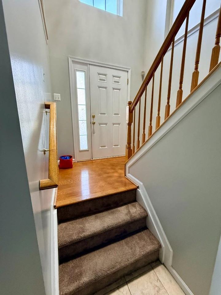 838 Lowe Rd - Photo 4 of 11