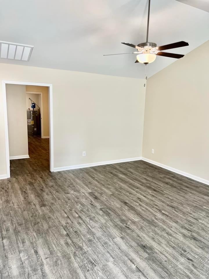 1452 Murrill Hill Rd - Photo 2 of 10