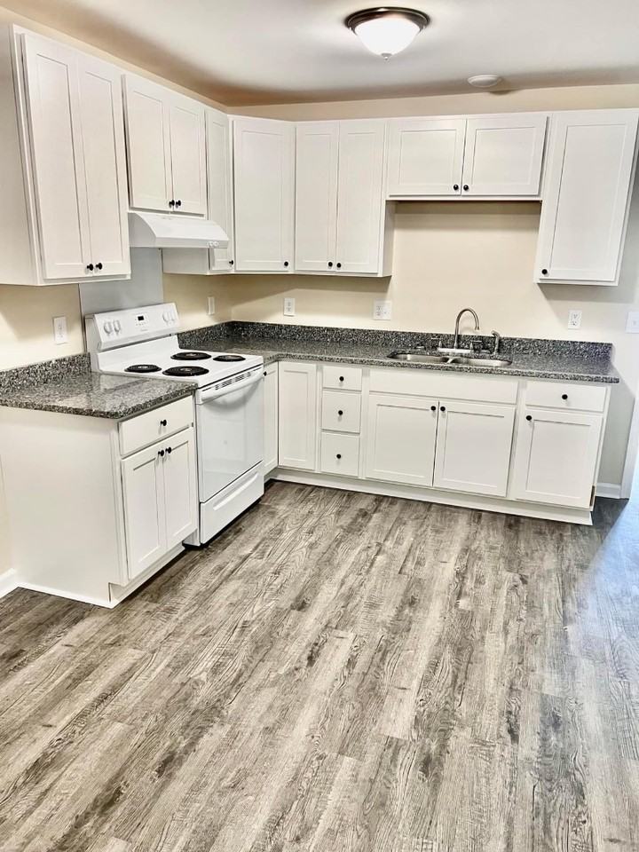 1452 Murrill Hill Rd - Photo 5 of 10