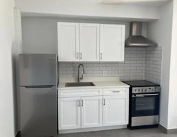 featured image of 3201 Broadway